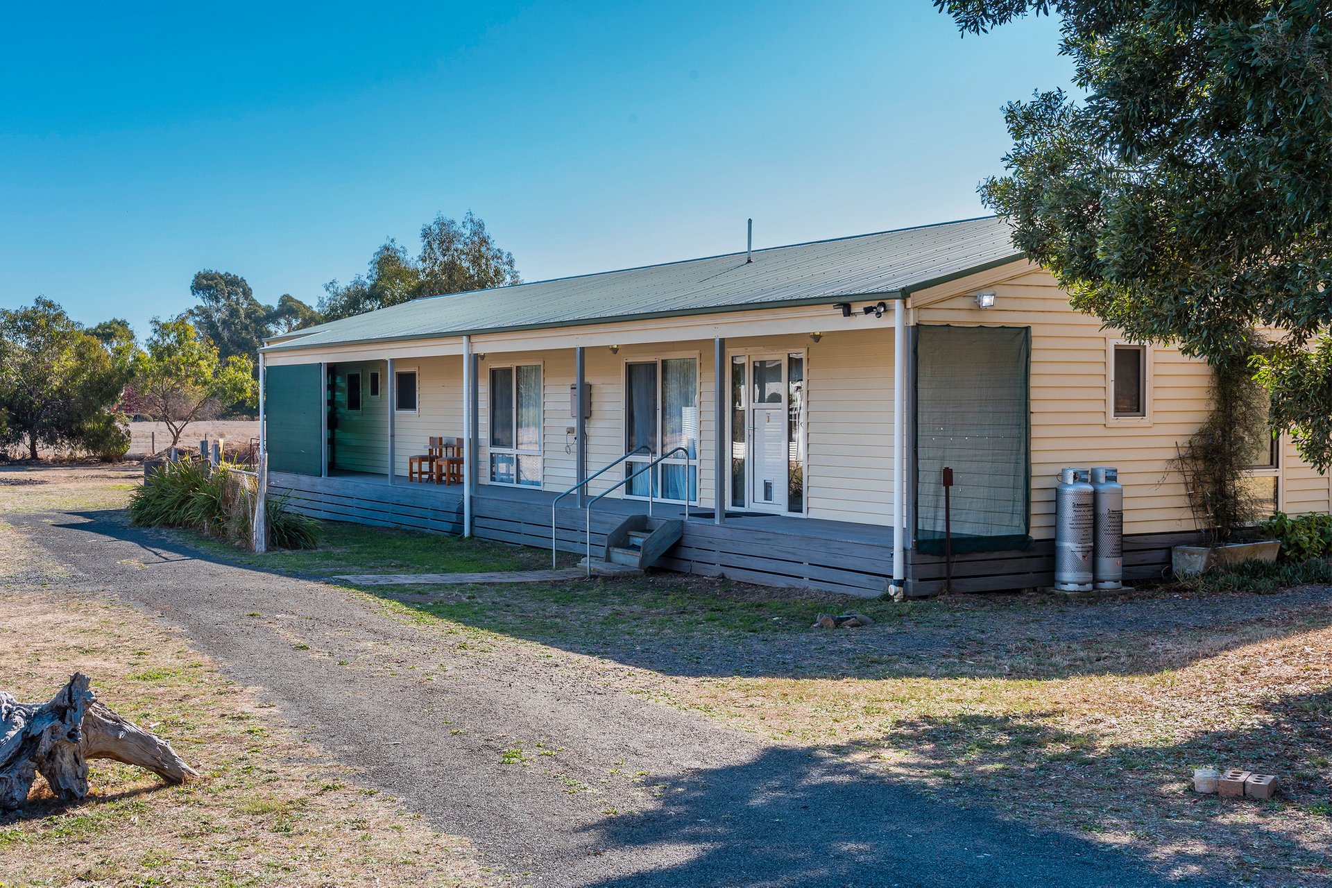 Property Gallery Thumbnail 9