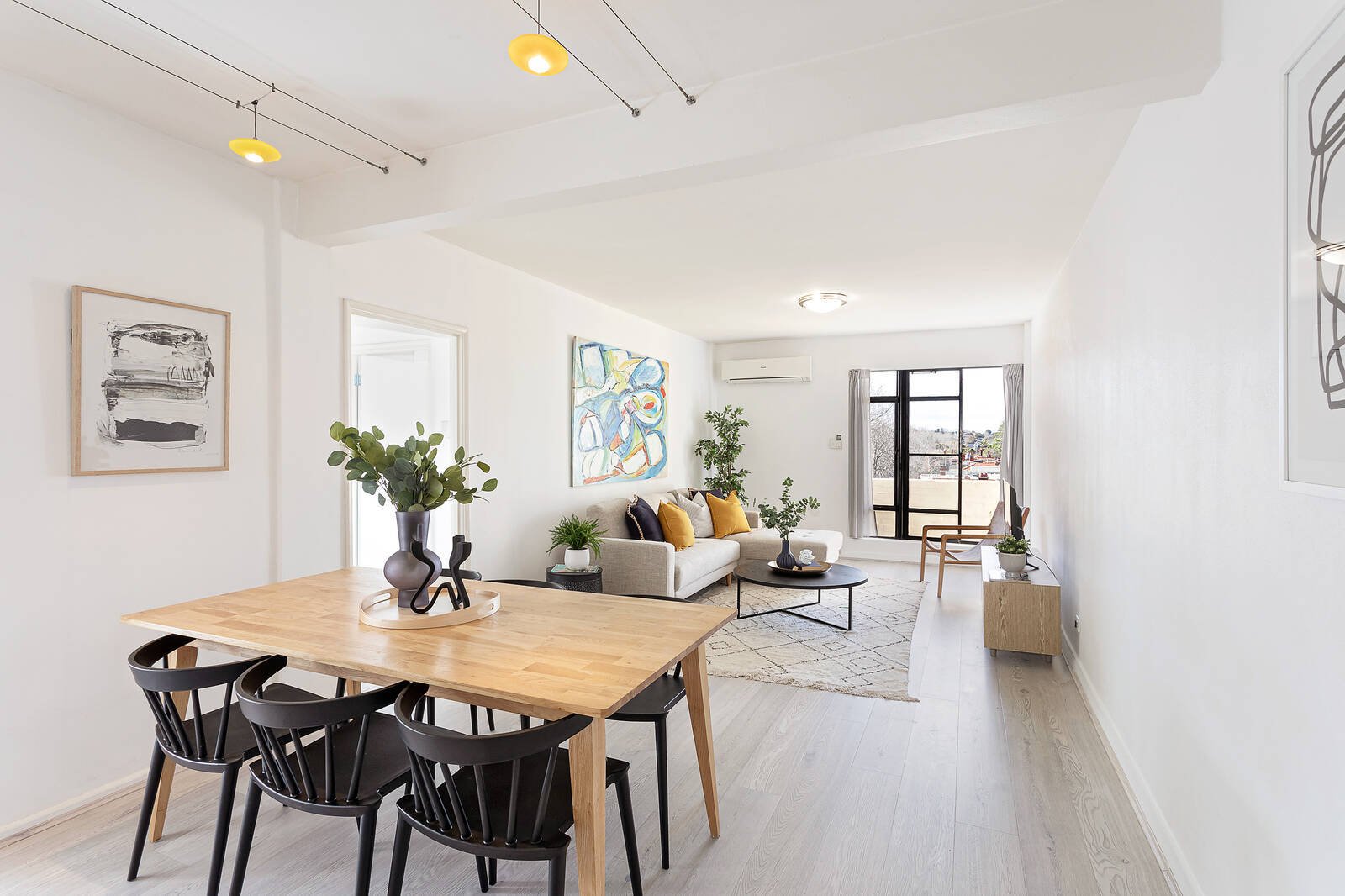Property Gallery - Main Image