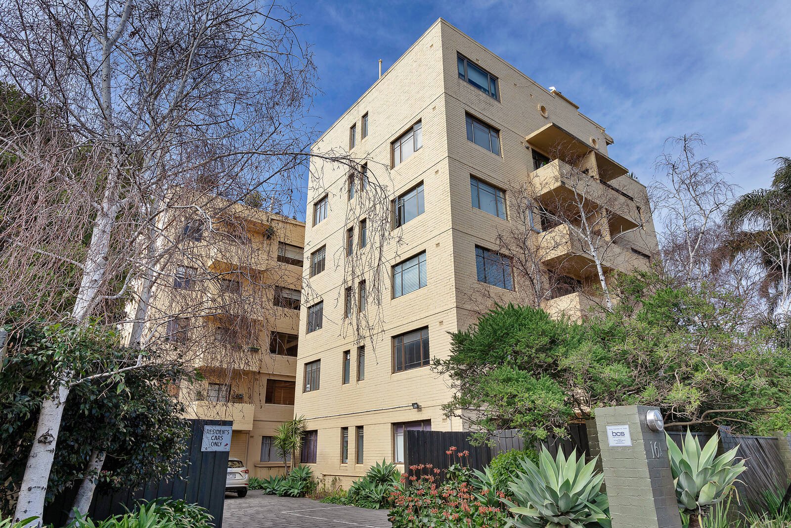 Property Gallery Thumbnail 10