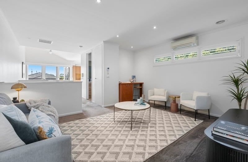 3/62 Collins Street, Mentone image 2