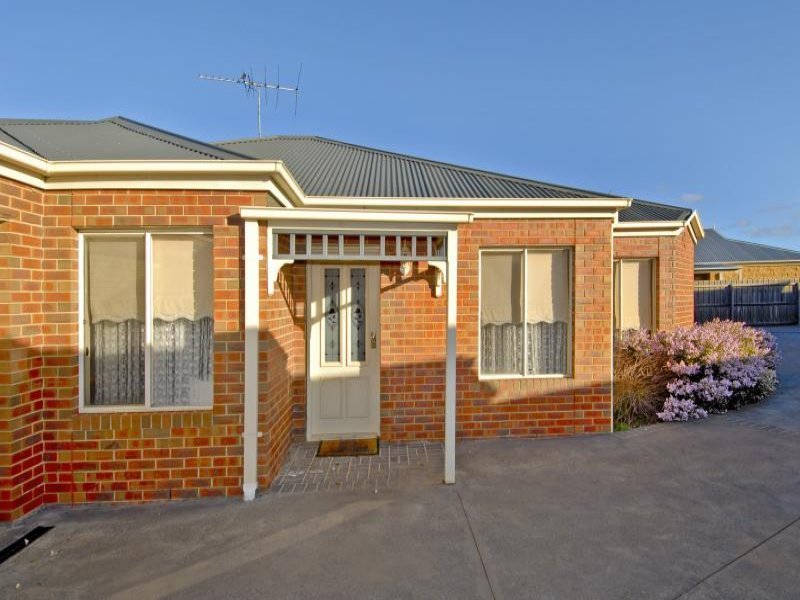 3/63 Augustine Drive, Highton image 2