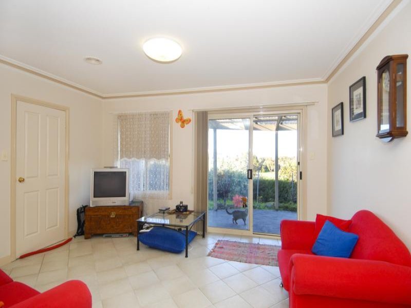 3/63 Augustine Drive, Highton image 4