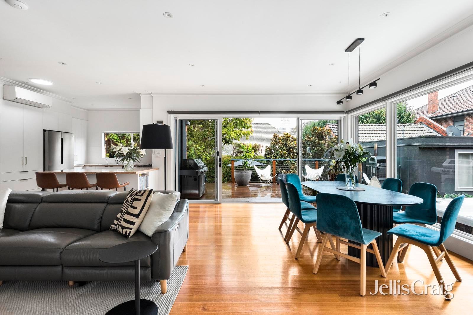 363 Dandenong Road, Armadale image 6