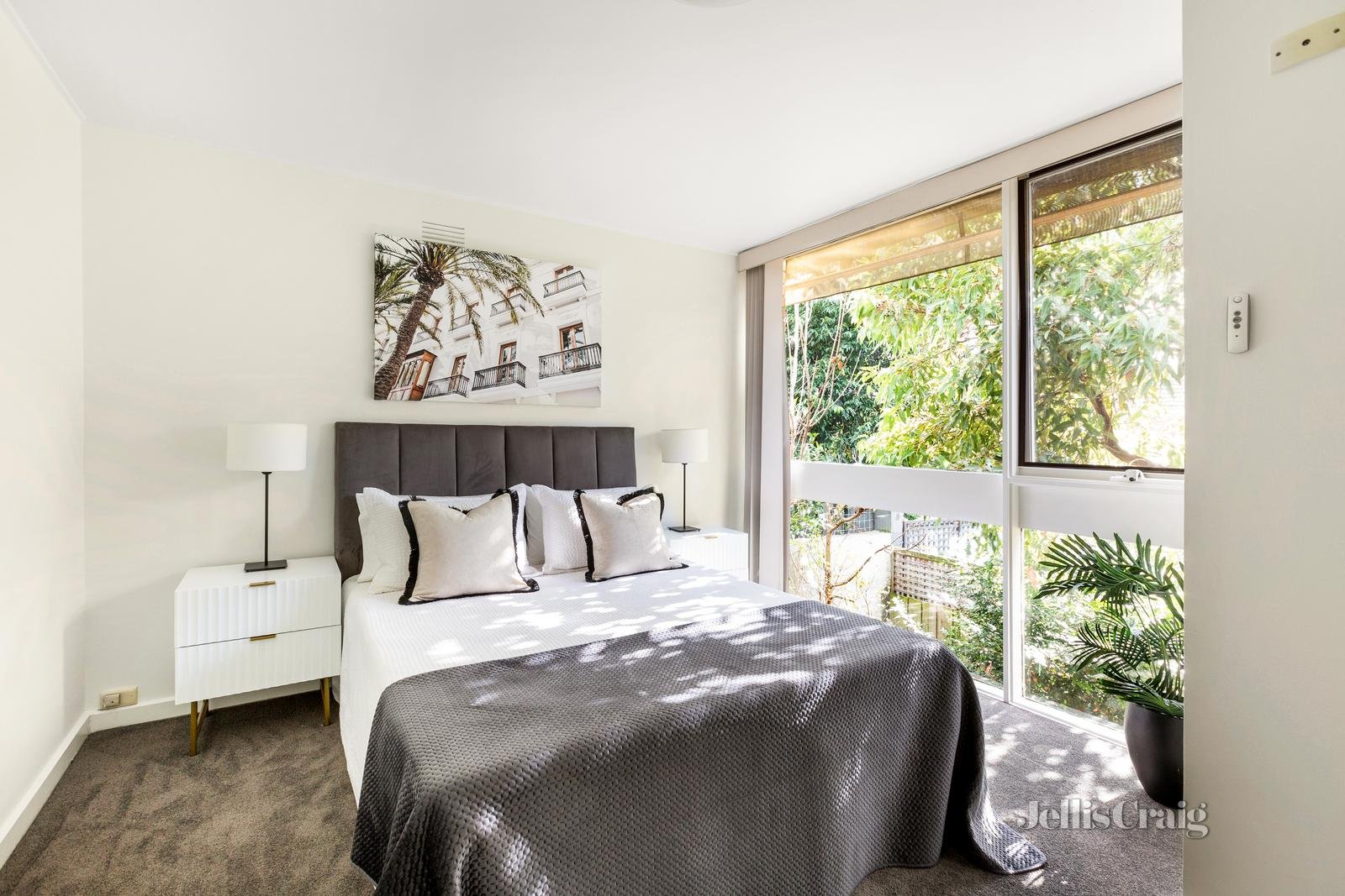 3/63 Denham Street, Hawthorn image 4