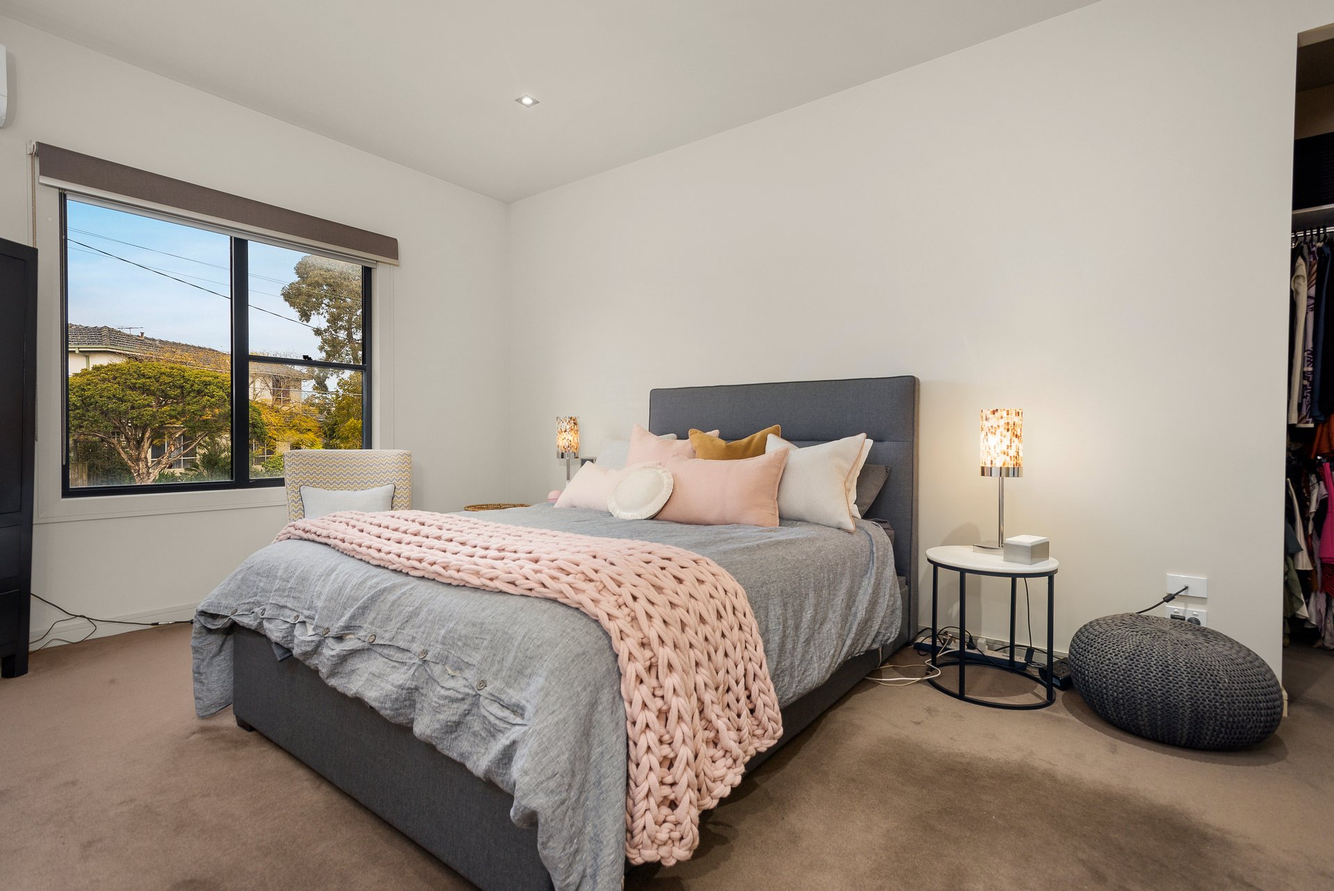 Property Gallery Thumbnail 6