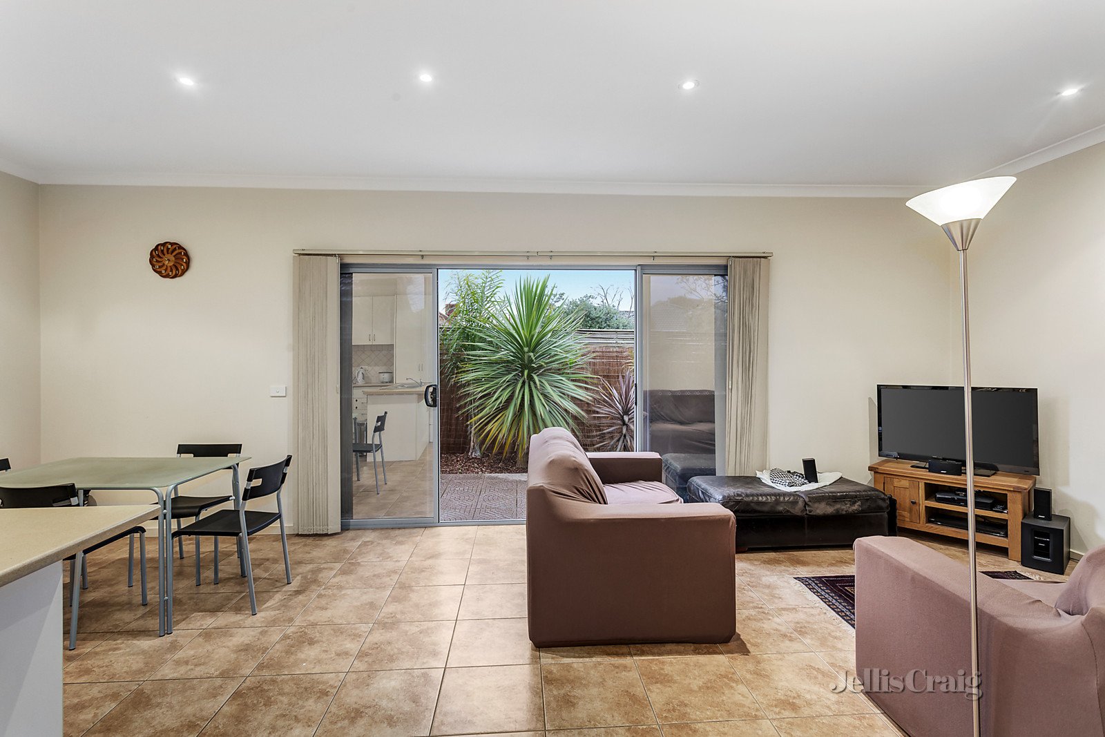 3/64 Orrong Avenue, Reservoir image 6