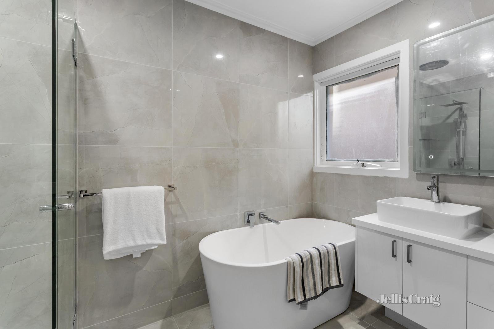 3/65 George Street, Doncaster East image 5
