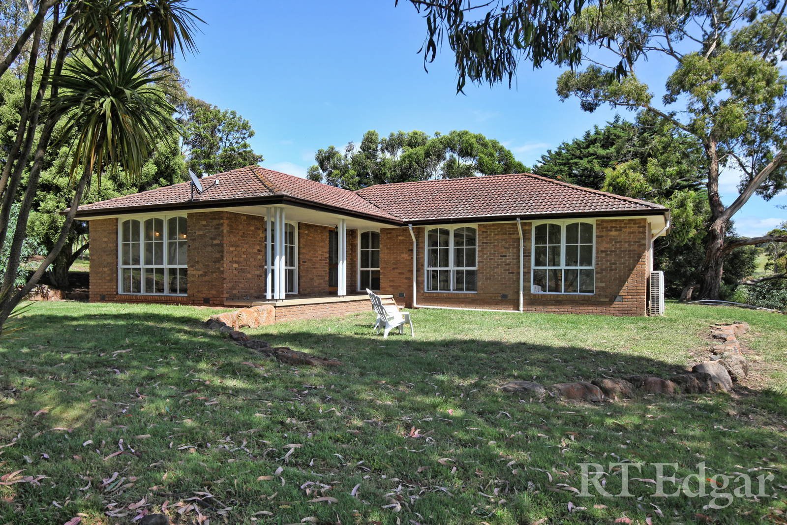 Property Gallery Thumbnail 3