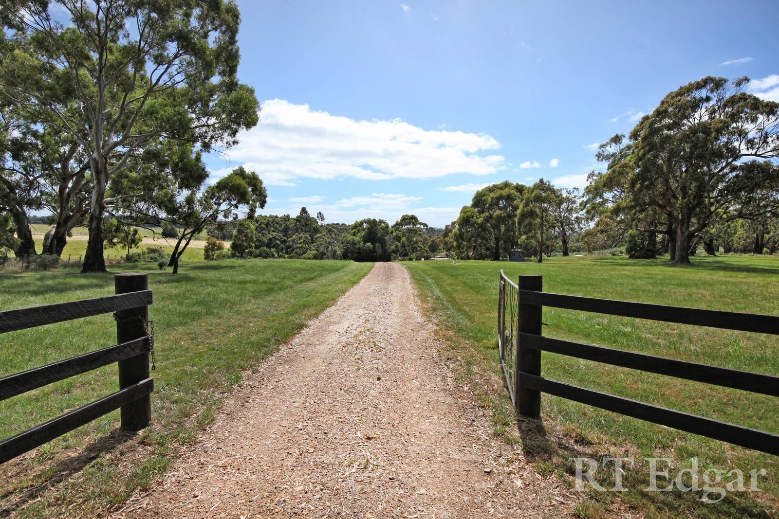 Property Gallery Thumbnail 17
