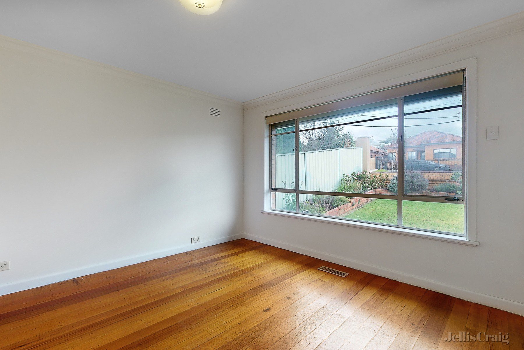 366 Buckley Street, Essendon image 2