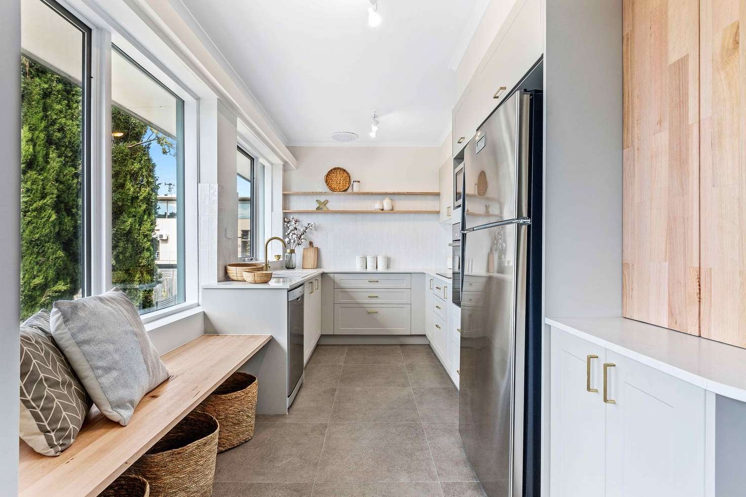 Property Gallery Thumbnail 2
