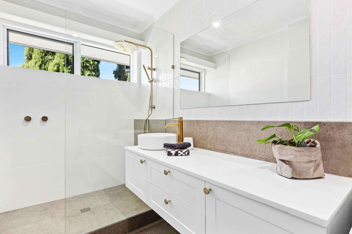 Property Gallery Thumbnail 5
