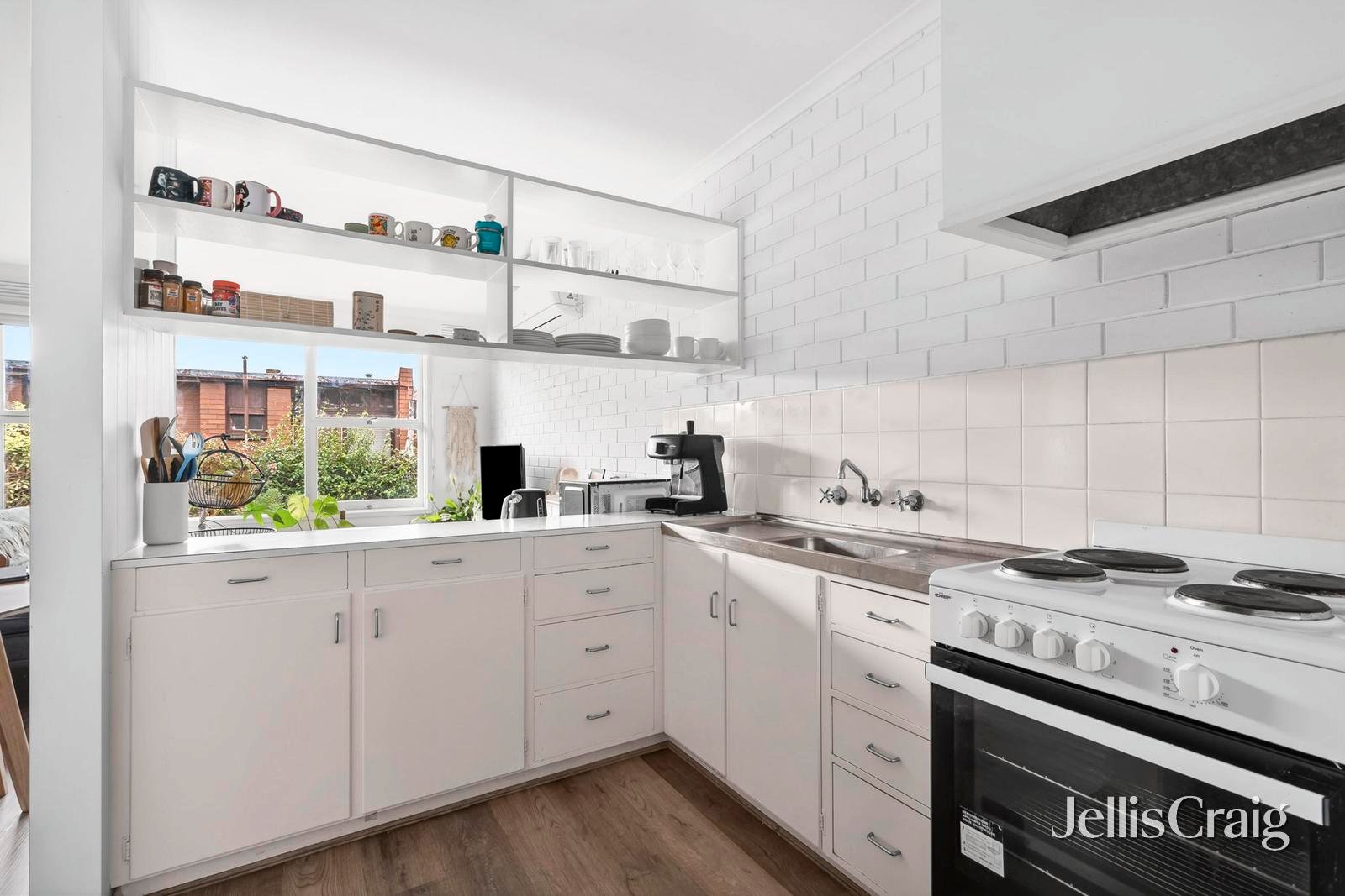 3/67 Heytesbury Street, Herne&nbsp;Hill image 2