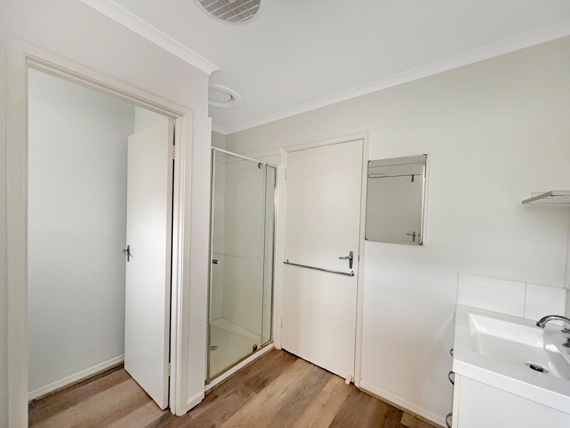 3/67 Heytesbury Street, Herne&nbsp;Hill image 5