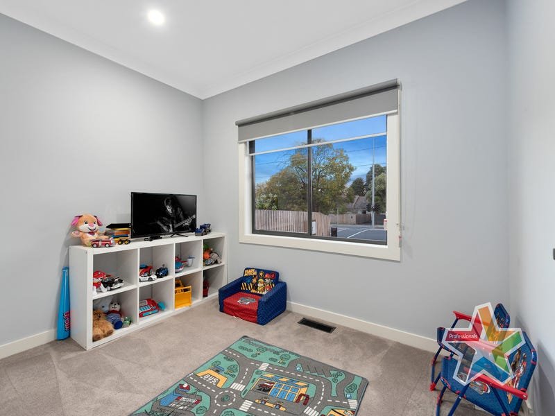 369 Mt Dandenong Road, Croydon image 14