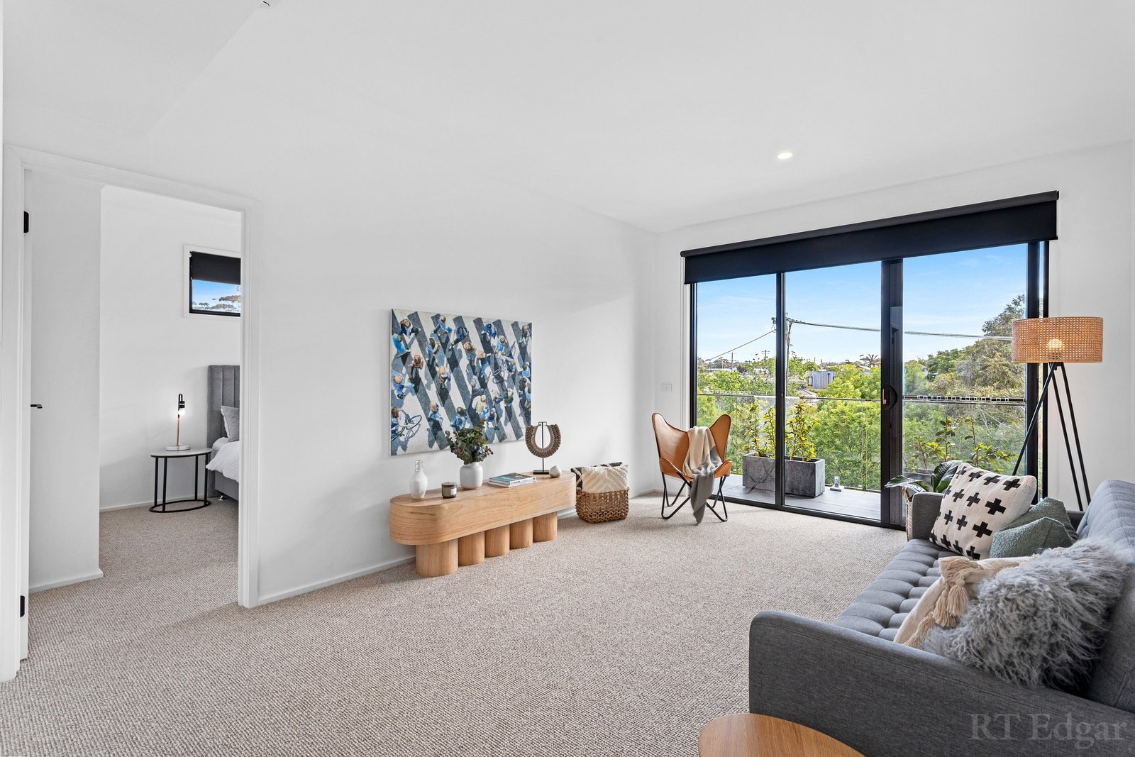 Property Gallery Thumbnail 6