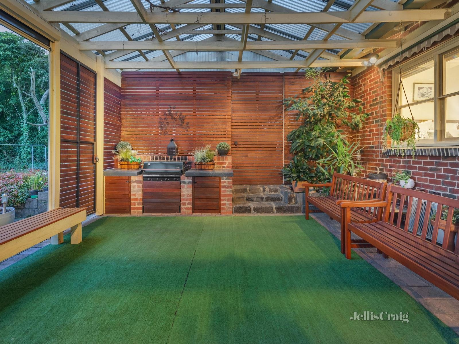 37-39 Frogmore Crescent, Park Orchards image 10