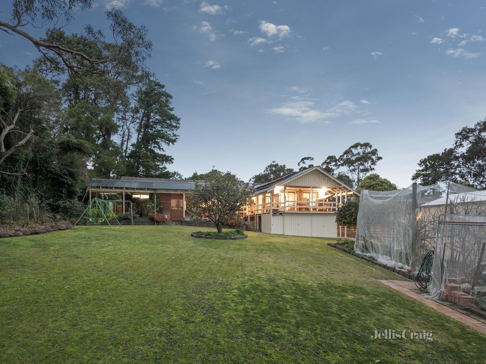 37-39 Frogmore Crescent, Park Orchards image 11
