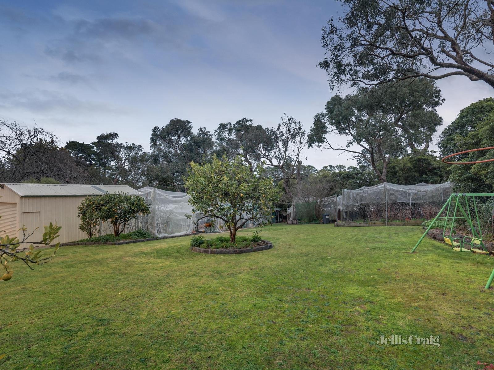 37-39 Frogmore Crescent, Park Orchards image 12