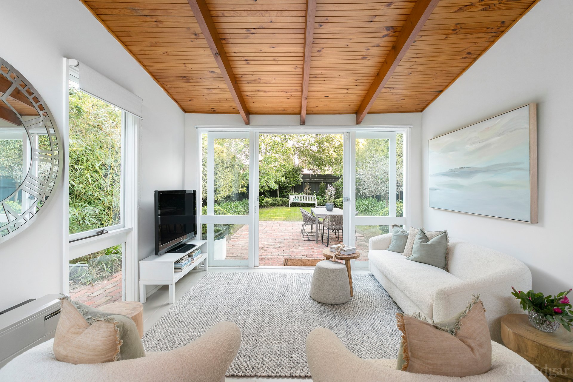 Property Gallery Thumbnail 12
