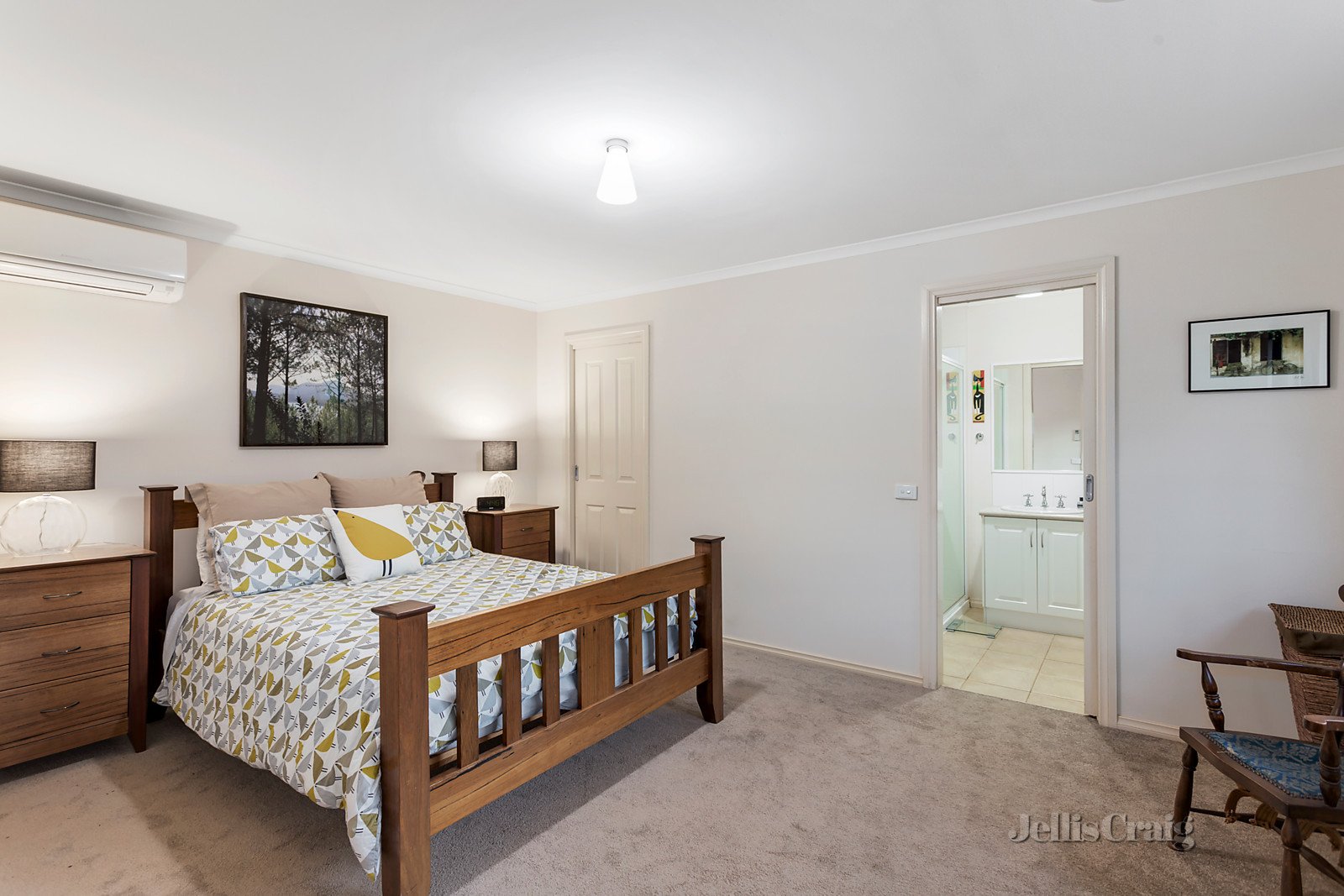 37 Amersham Drive, Warrandyte image 10