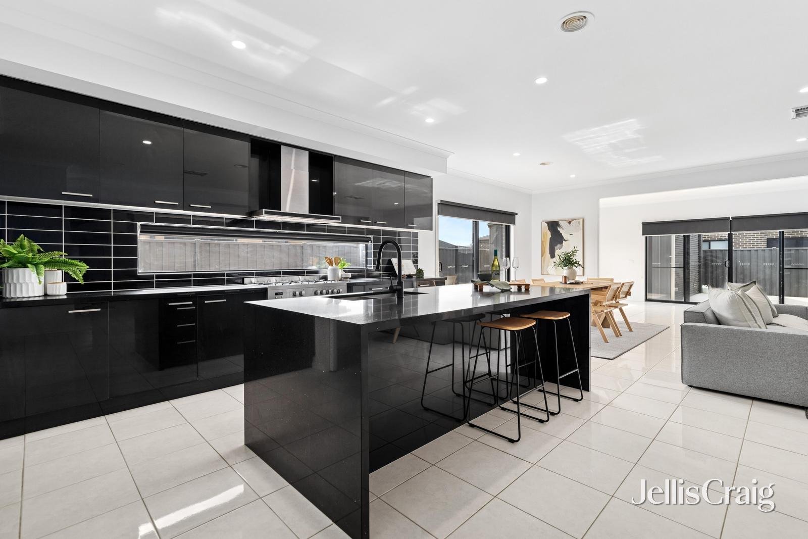 37 Aquiver Terrace, Miners&nbsp;Rest image 3