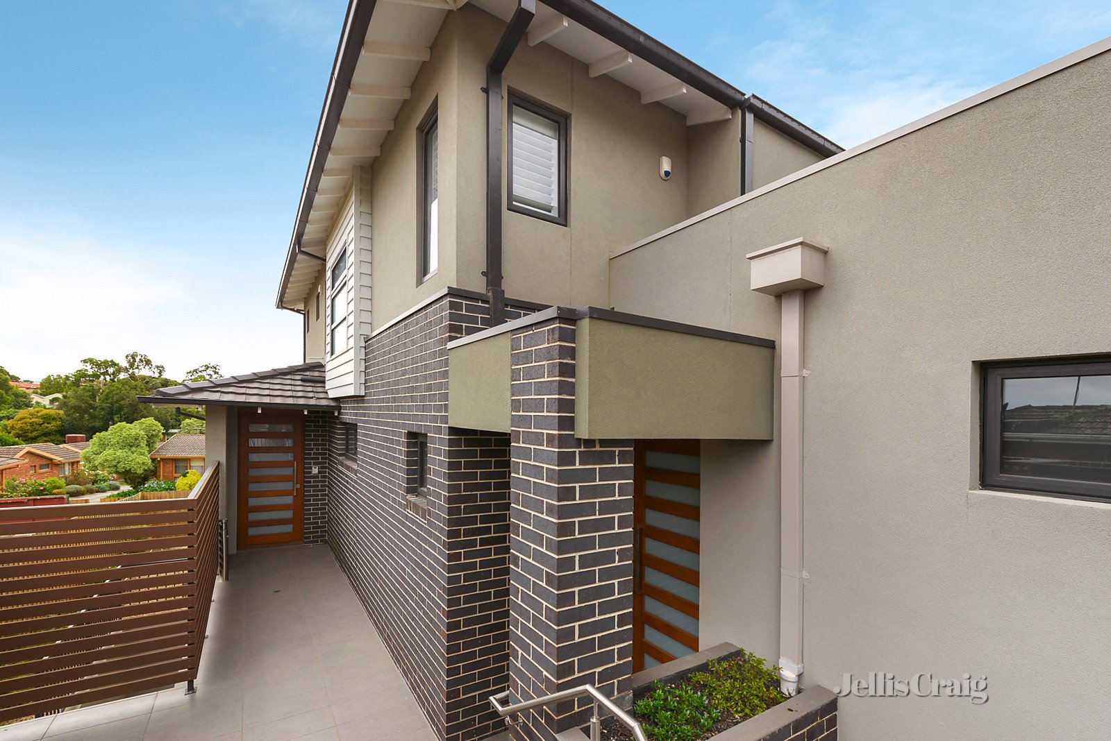 3/7 Ascot Street, Doncaster East image 2