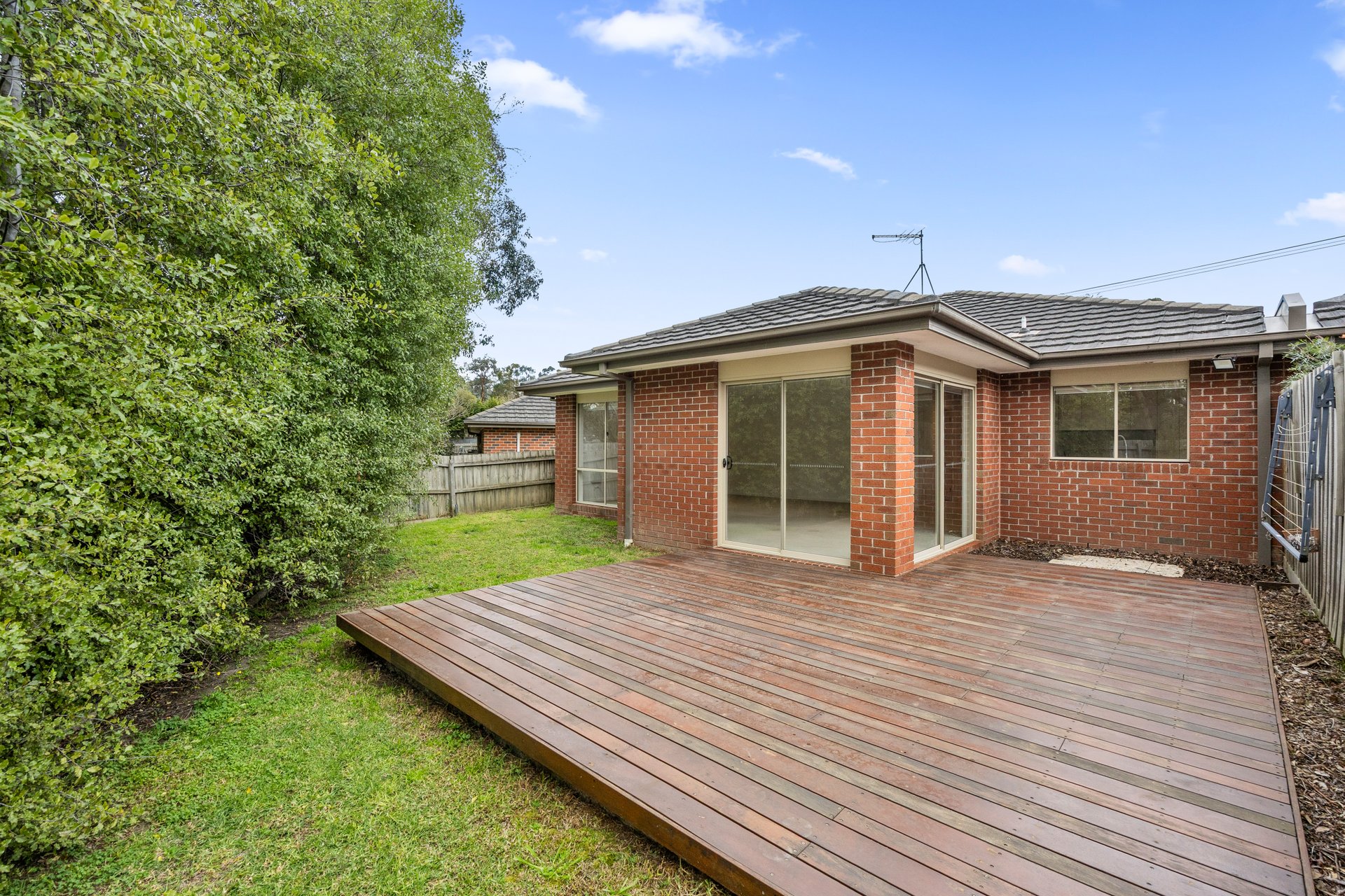37 Balcombe Avenue, Mooroolbark image 9