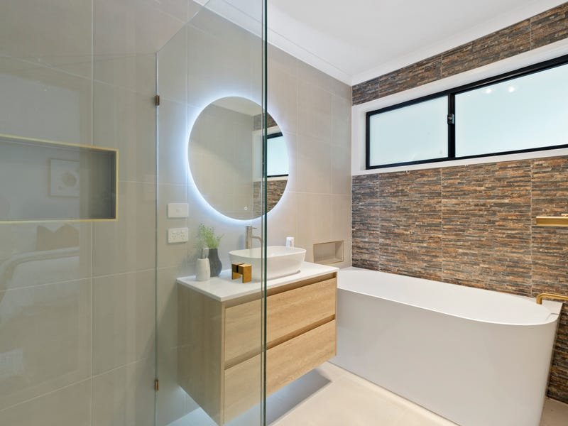 Property Gallery Thumbnail 11
