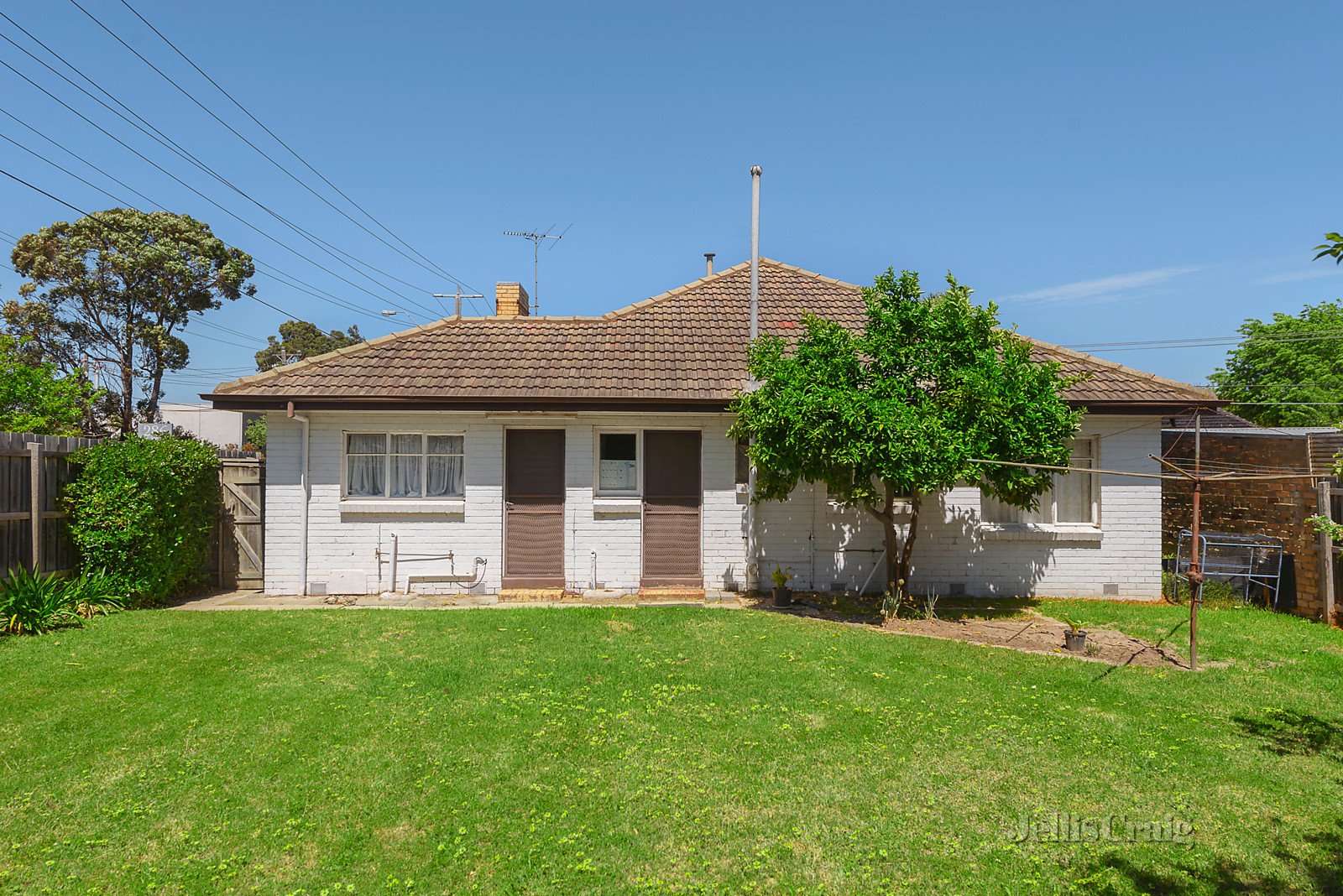 37 Barbara Street, Moorabbin image 2