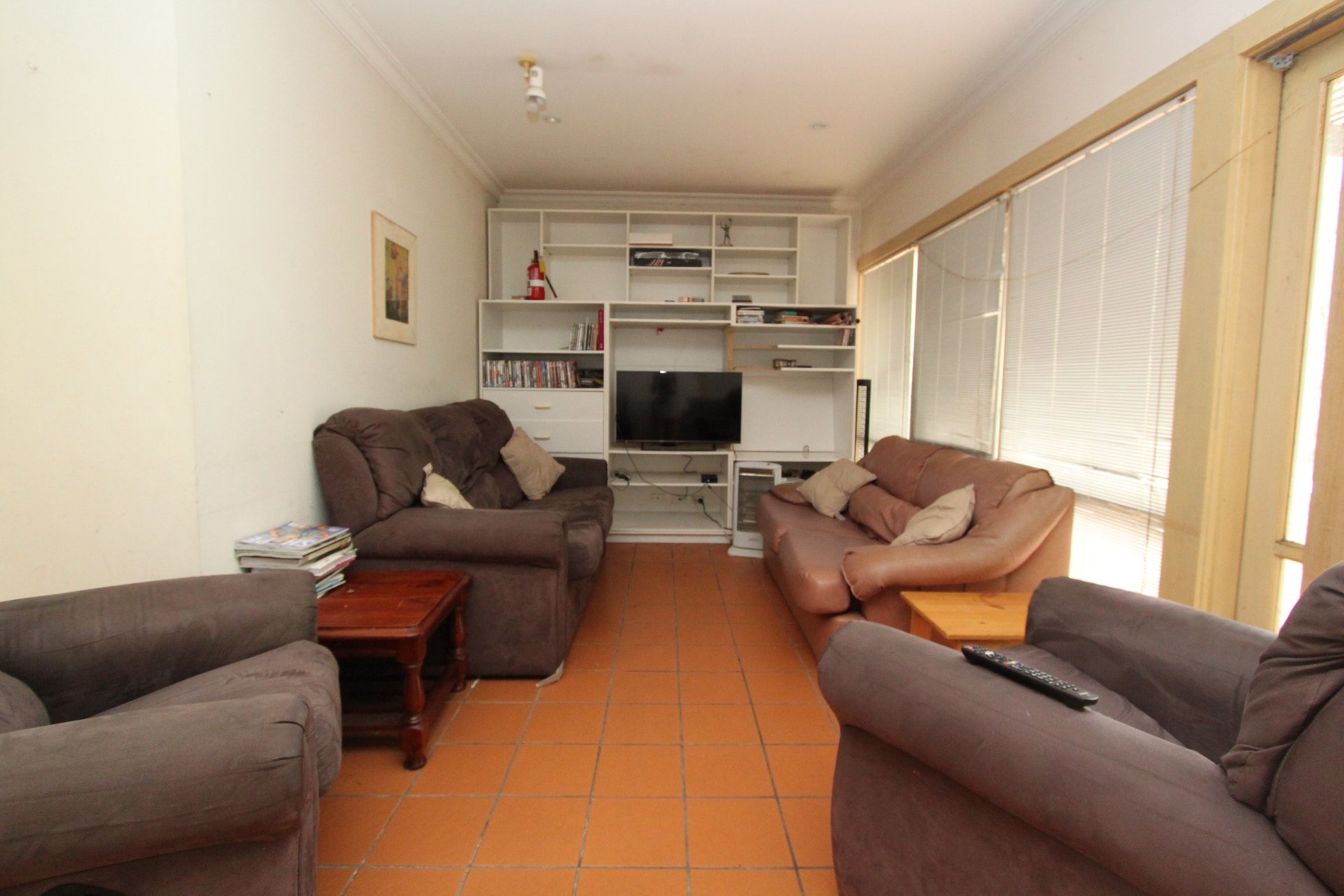 Property Gallery Thumbnail 3
