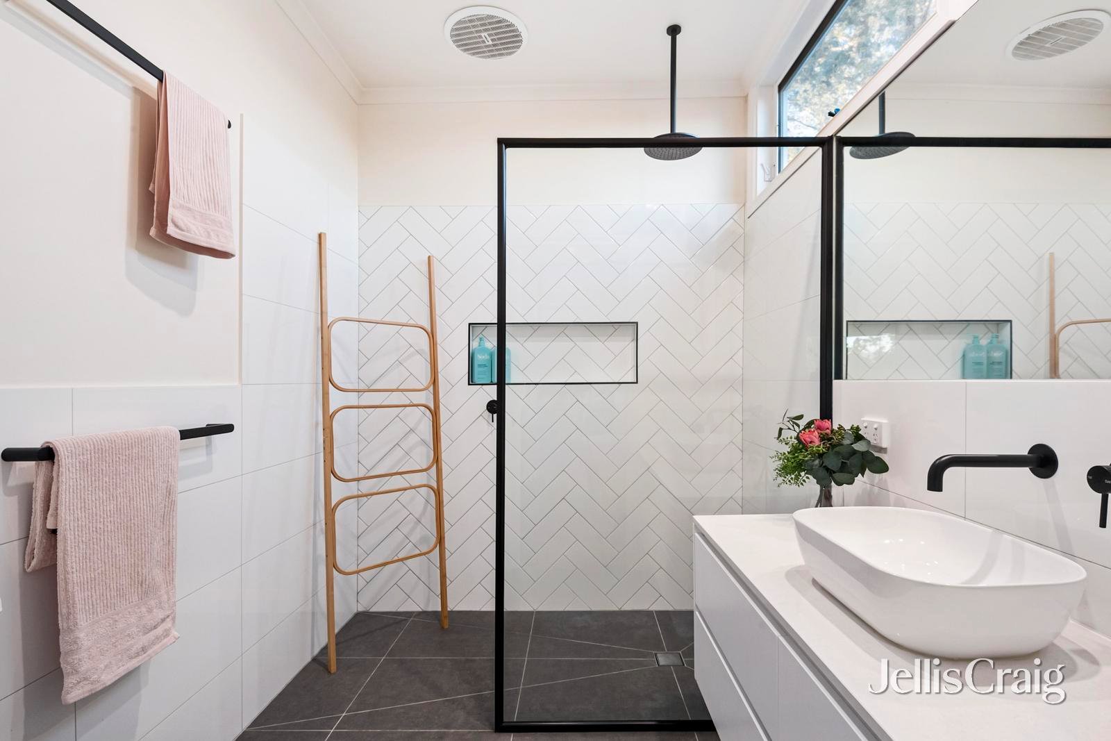 37 Bemboka Road, Warranwood image 8