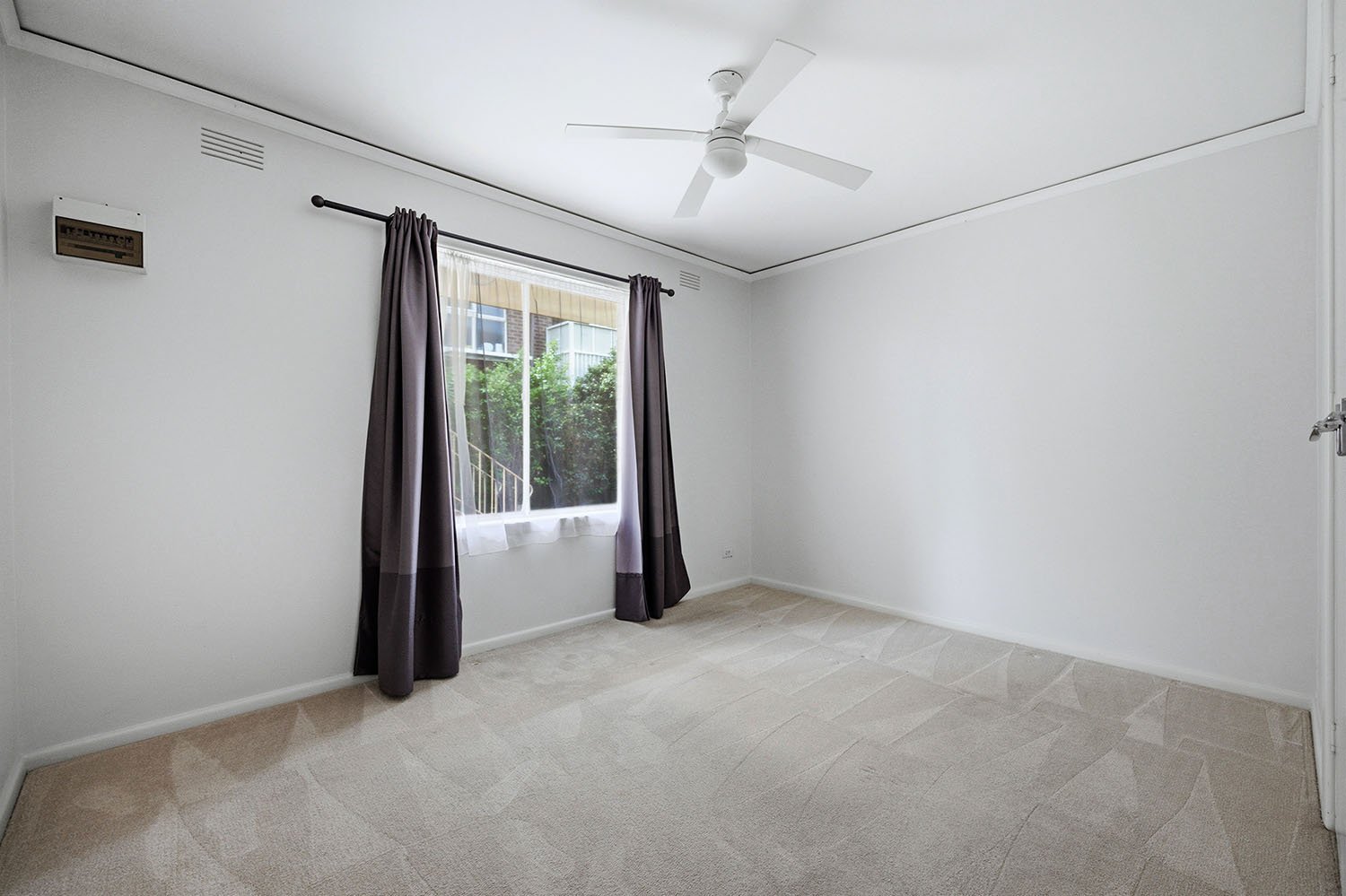 3/7 Bent Street, Bentleigh image 5