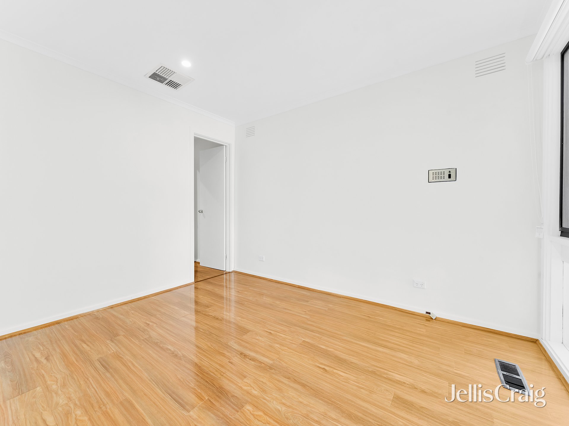 37 Birchfield Crescent, Wantirna image 4