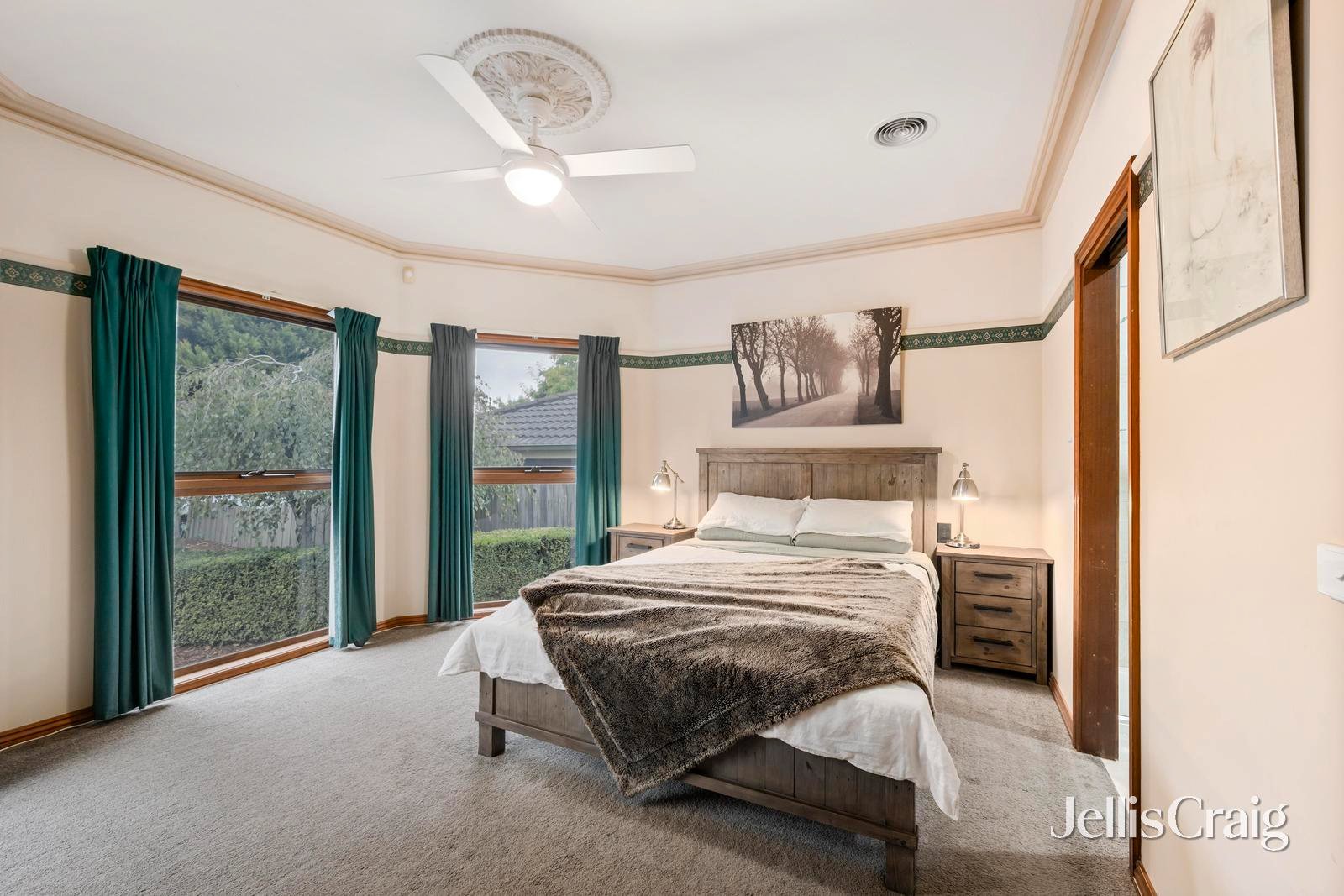 37 Blue Ridge Drive, Mooroolbark image 7