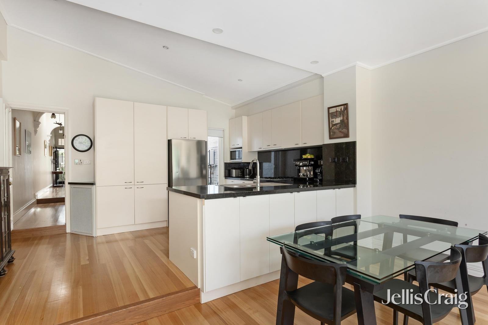 37 Bowen Street, Richmond image 4