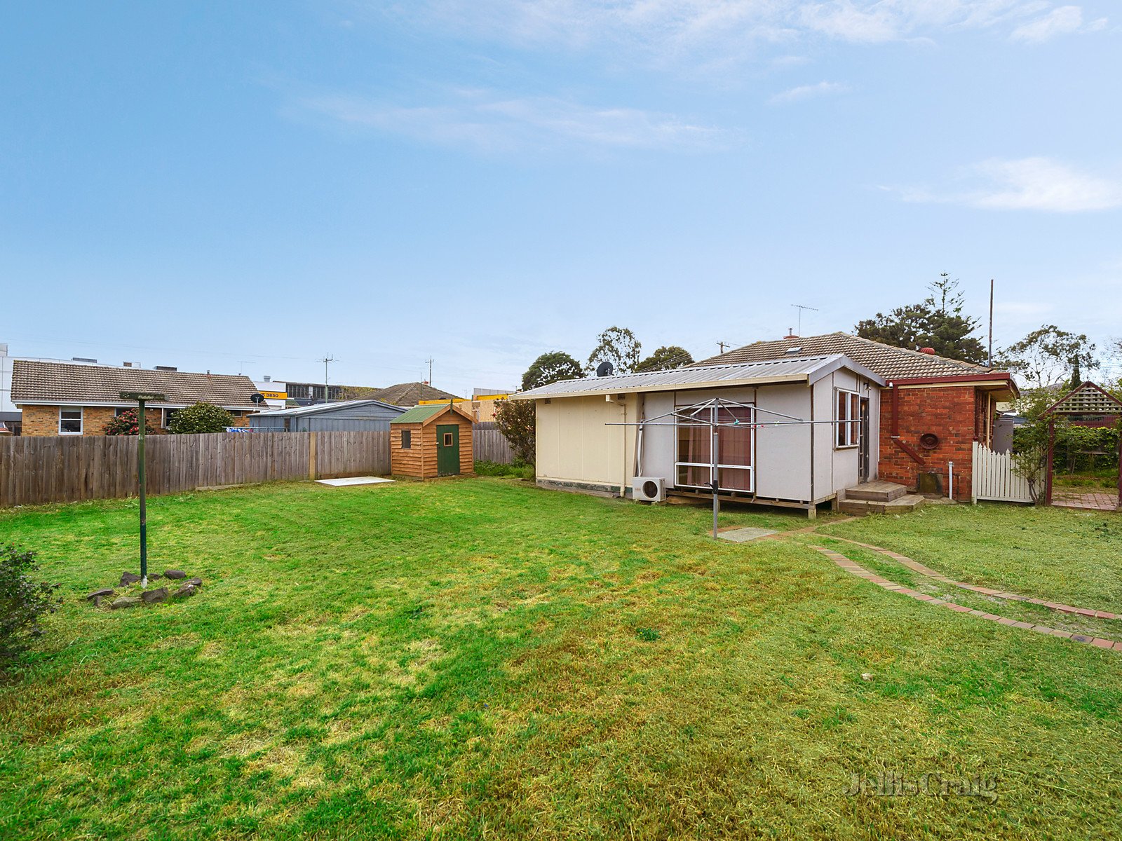 37 Brunei Crescent, Heidelberg West image 5