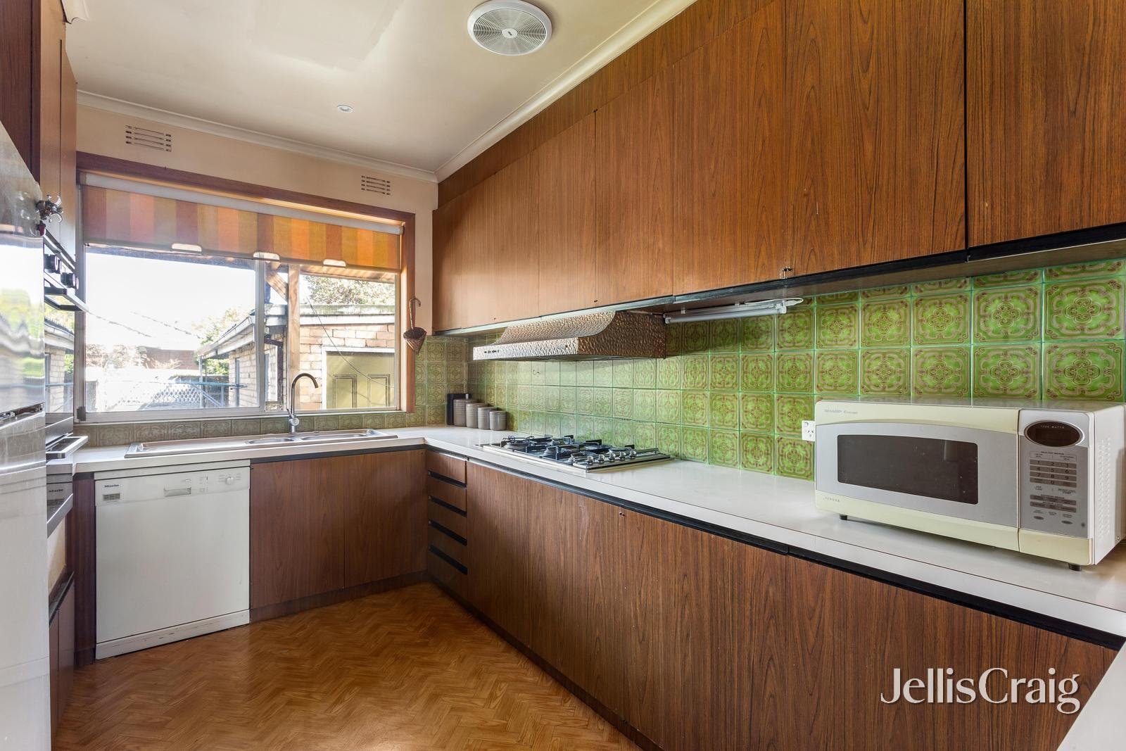 37 Celia Street, Bentleigh East image 3