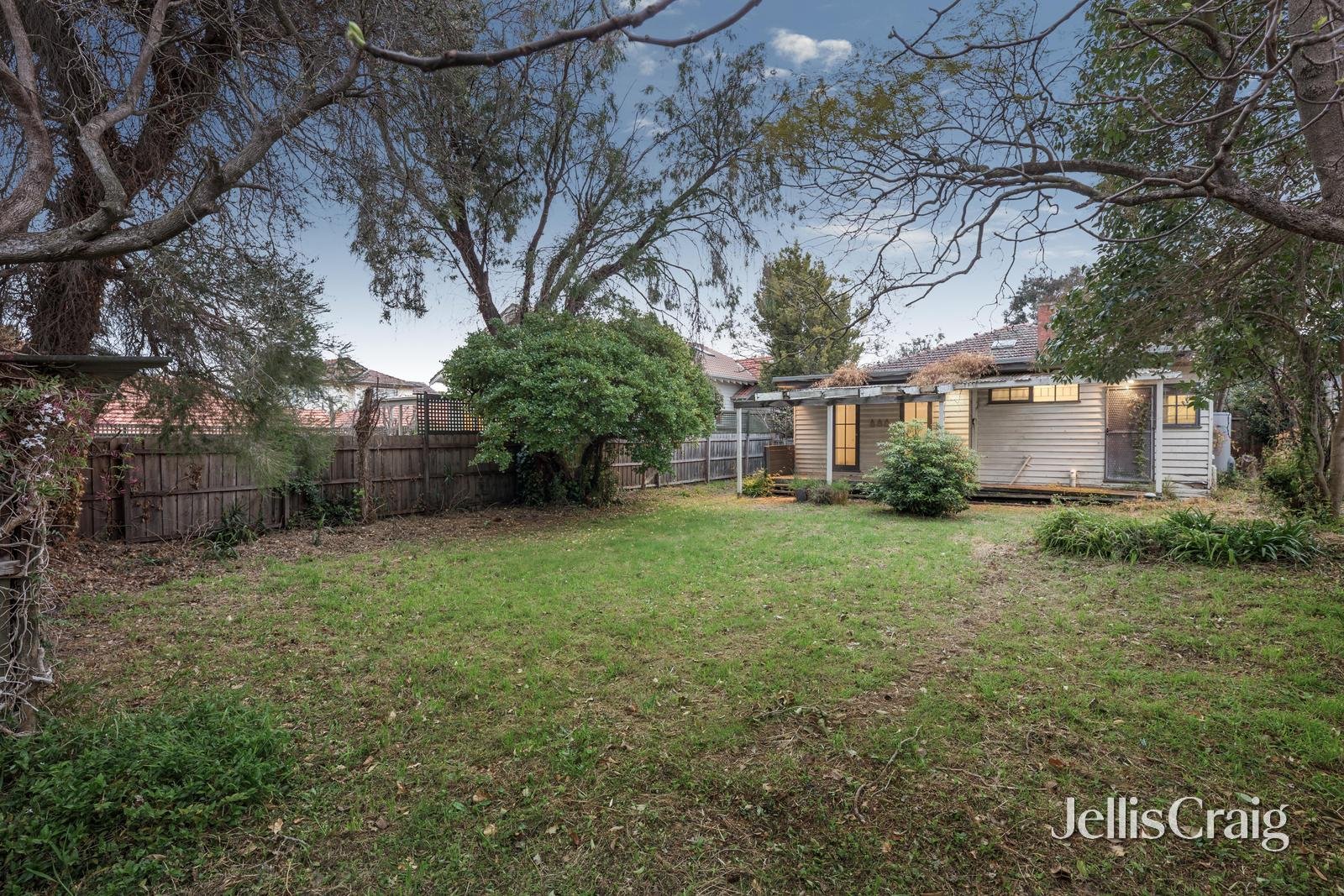 37 Charles Street, Glen Iris image 3