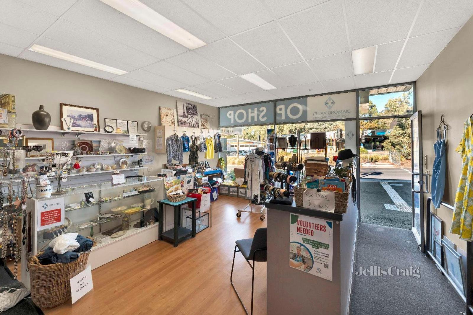 37 Chute Street, Diamond Creek image 2