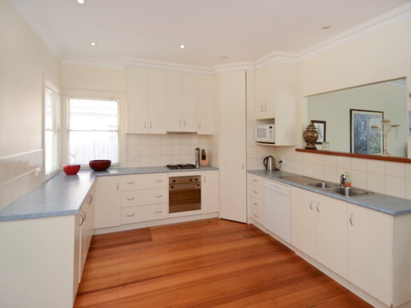 37 Clarendon Street, Newtown image 4