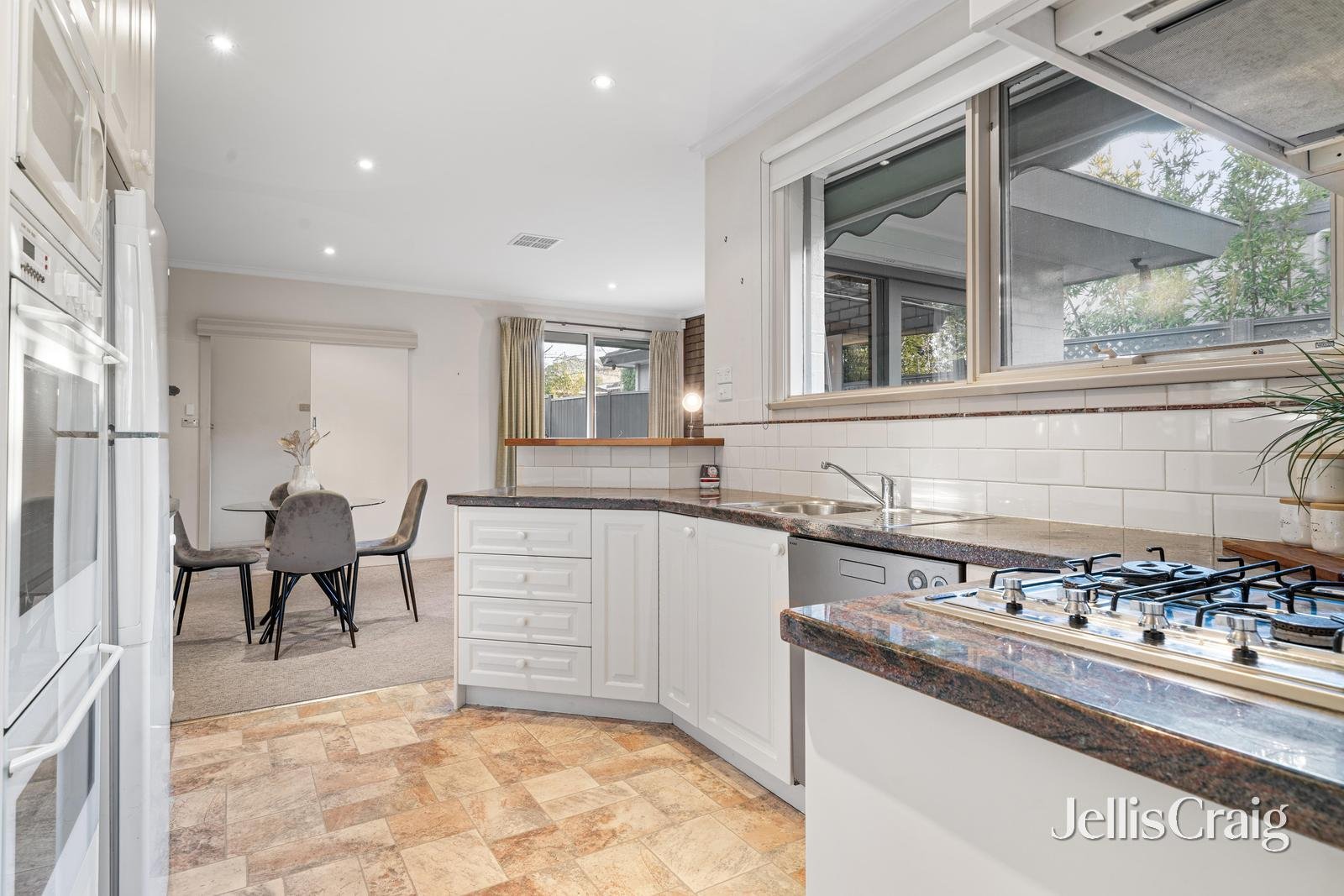 37 Corroboree Place, Templestowe Lower image 5