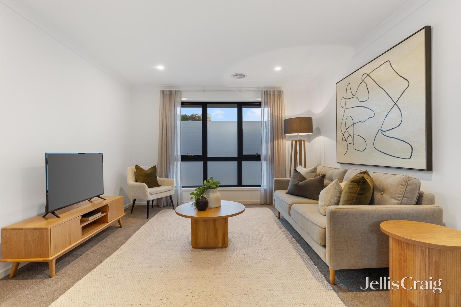 37 Creek Road, Mitcham image 2