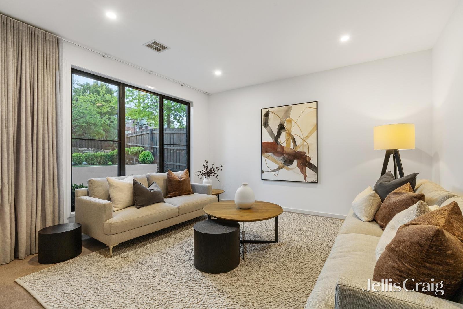 37 Creek Road, Mitcham image 3