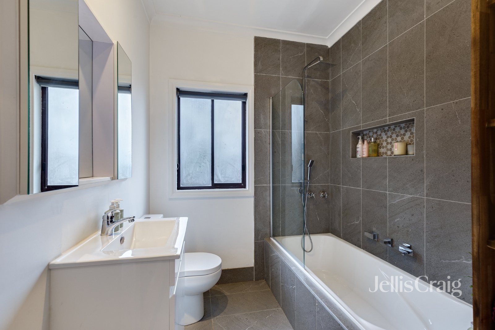 37 Curtain Road, Hurstbridge image 6