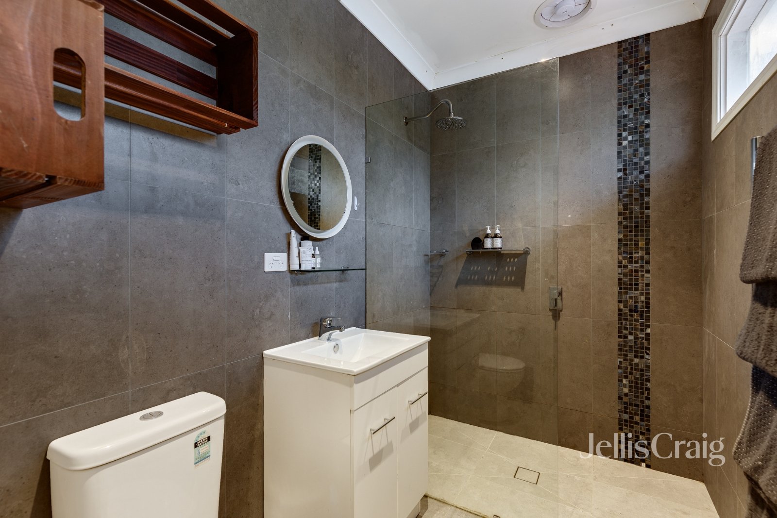 37 Curtain Road, Hurstbridge image 7