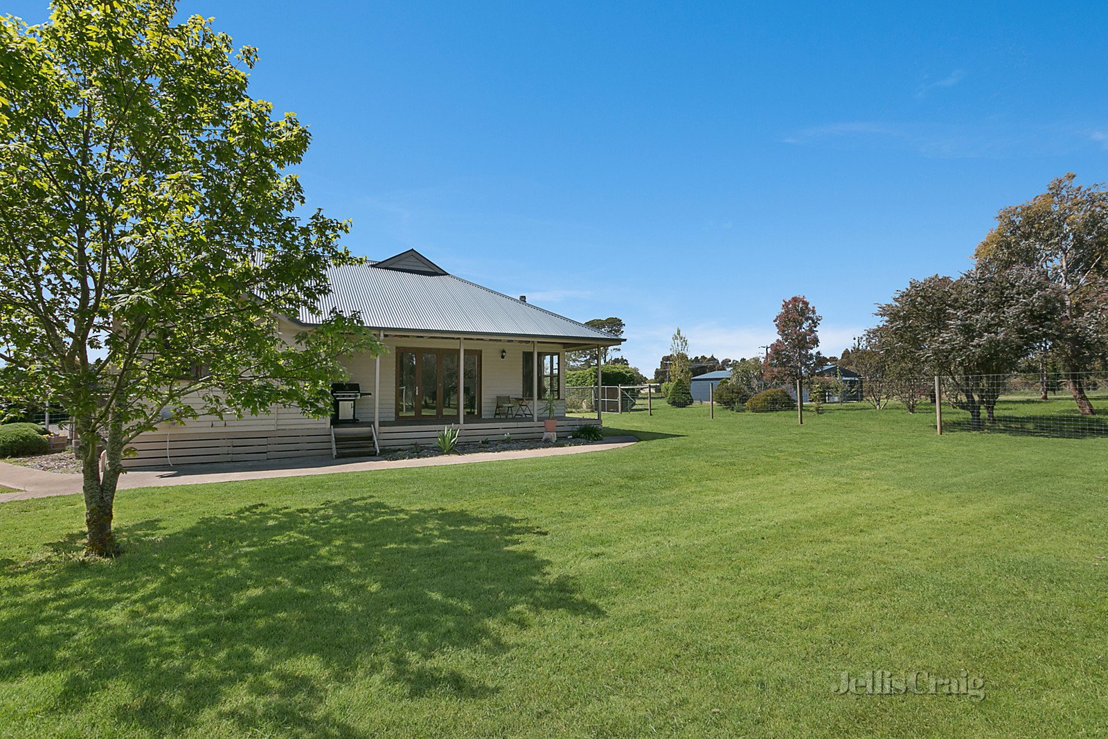 37 Donovans Road, Woodend image 11