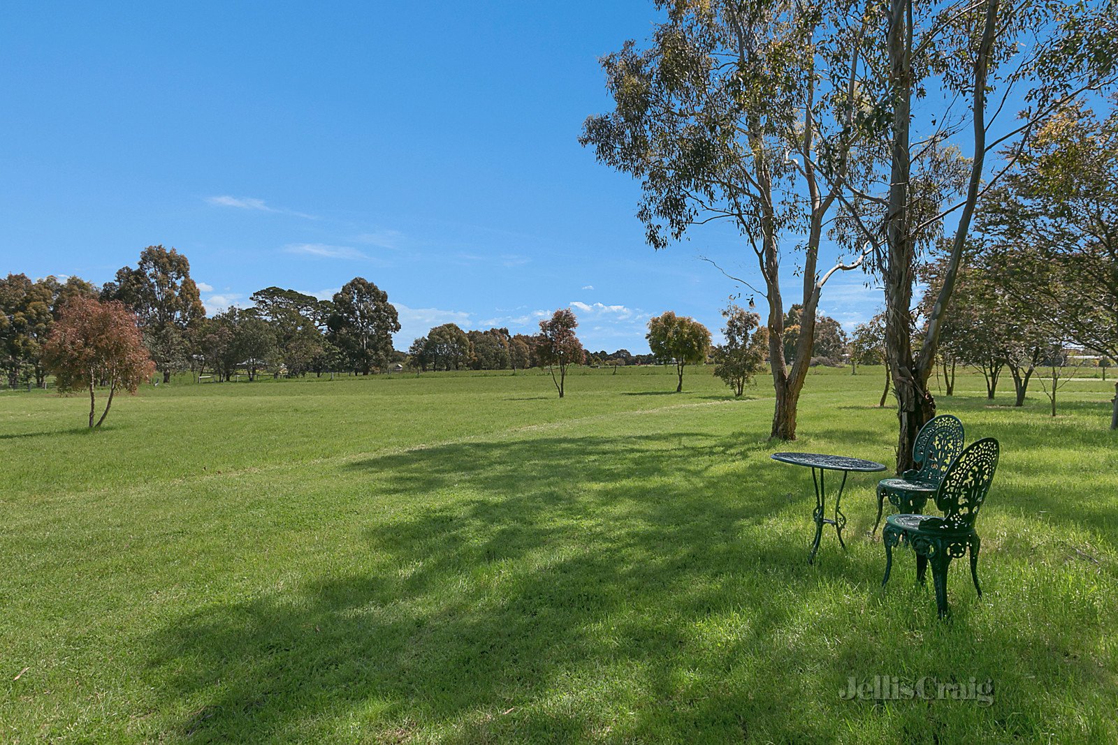 37 Donovans Road, Woodend image 12