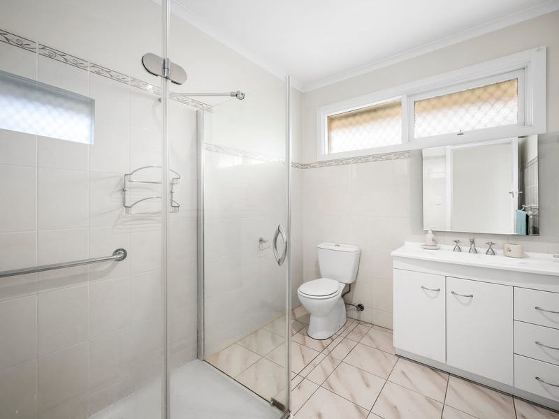 Property Gallery Thumbnail 9