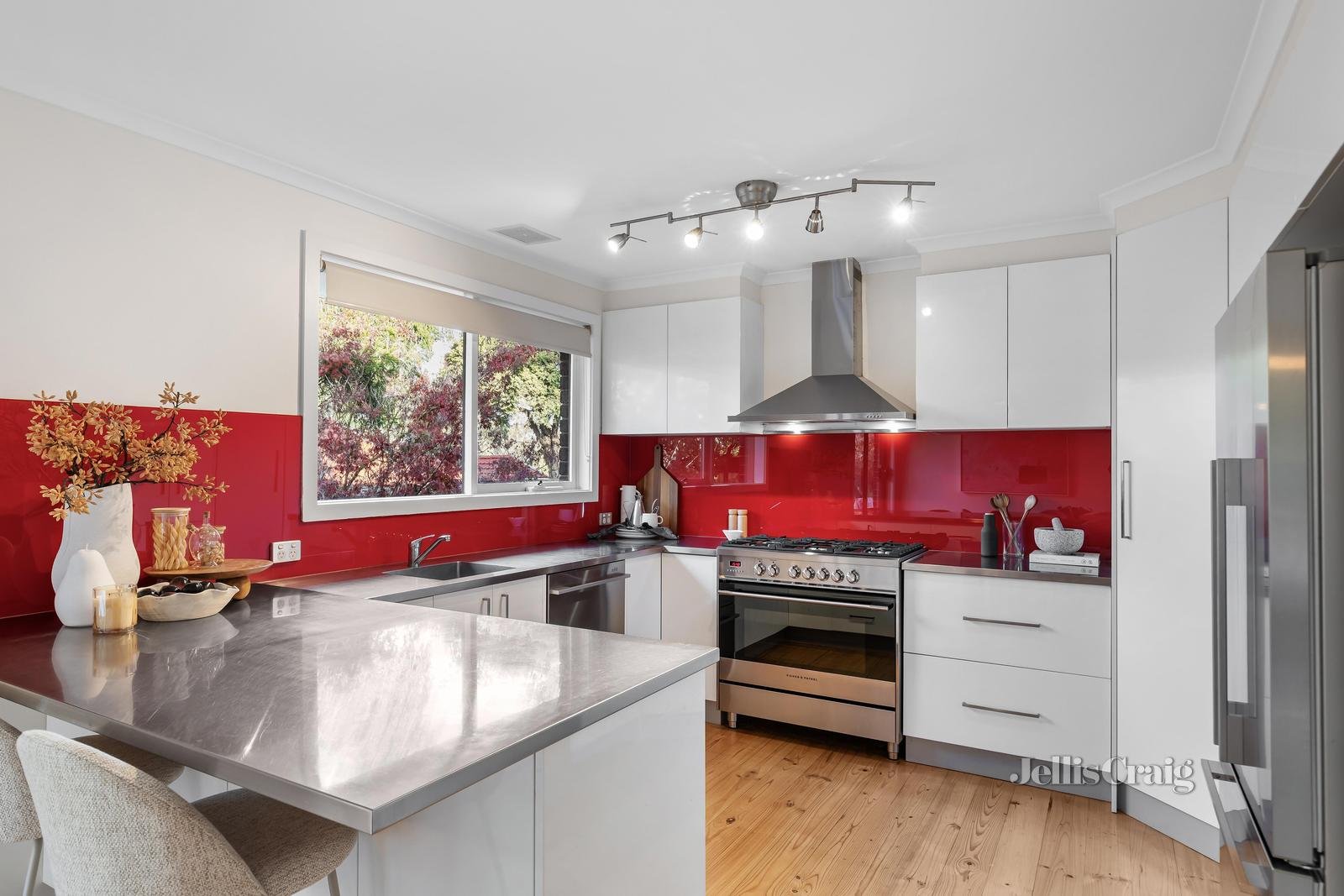 37 Eastgate Drive, Greensborough image 5